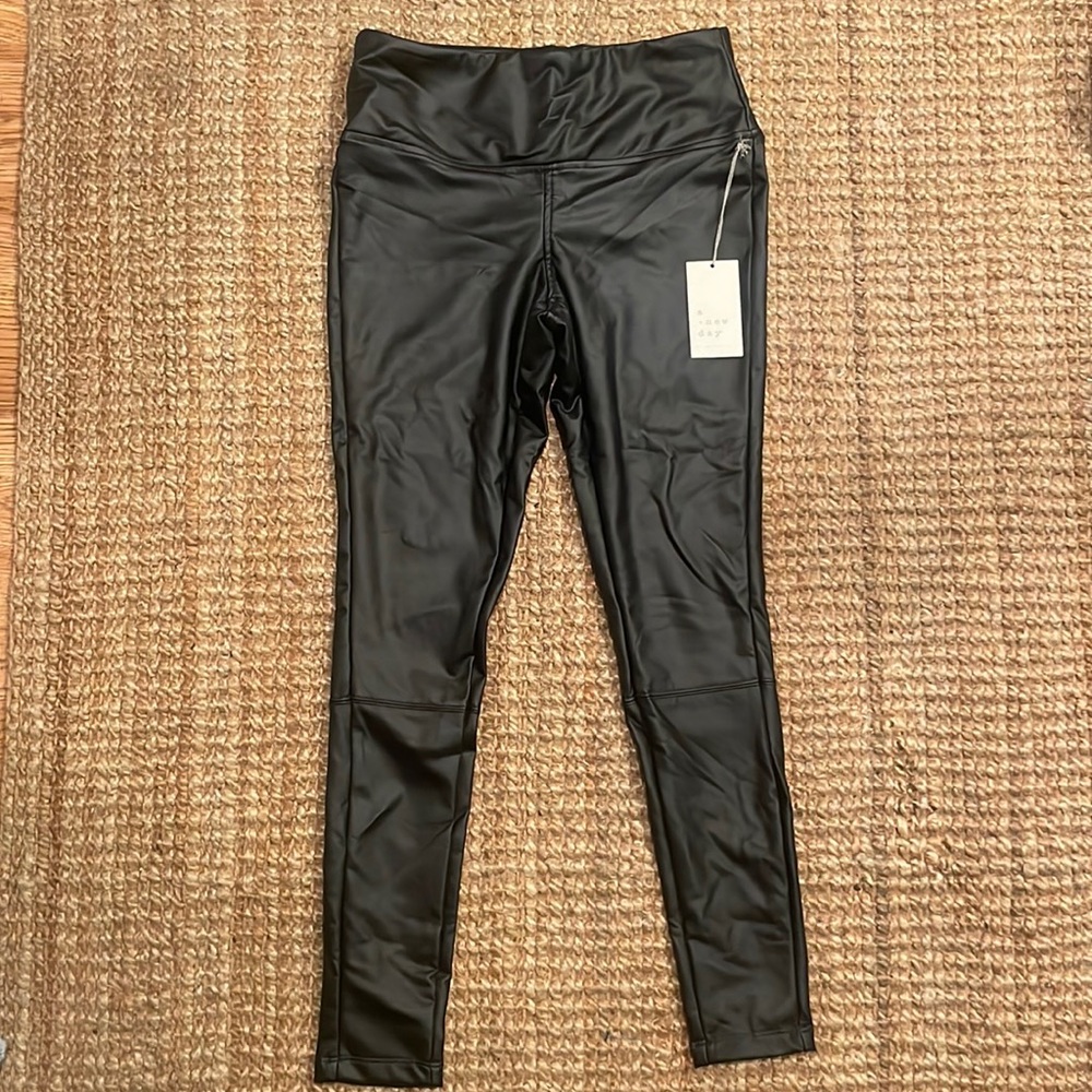 Faux leather black leggings